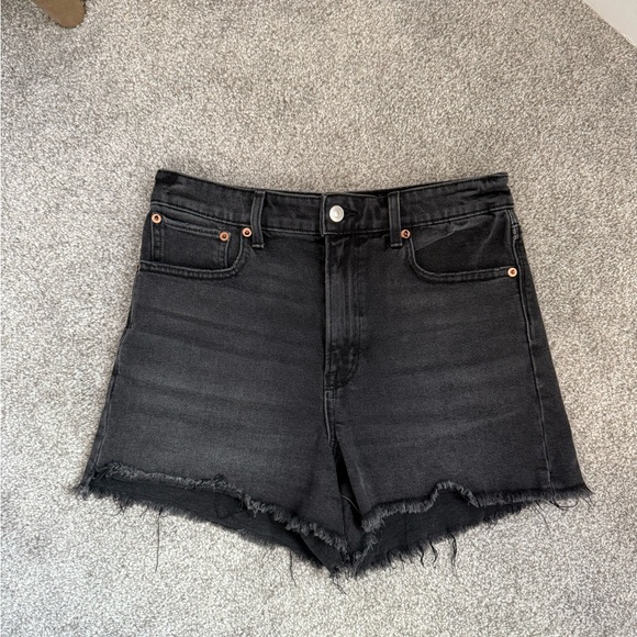 American Eagle Black Jean Shorts Size 6 - Picture 1 of 4